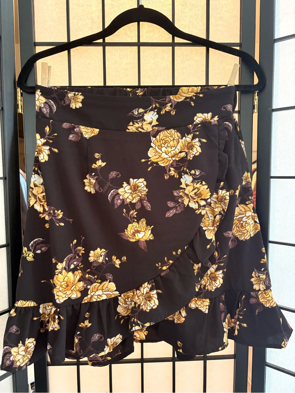 Ardene Black Floral Ruffle Wrap Skirt - Yellow Rose Print - Size S